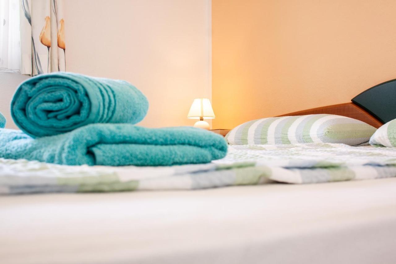 Marcel Apartment Mit Meerblick Трогир Екстериор снимка