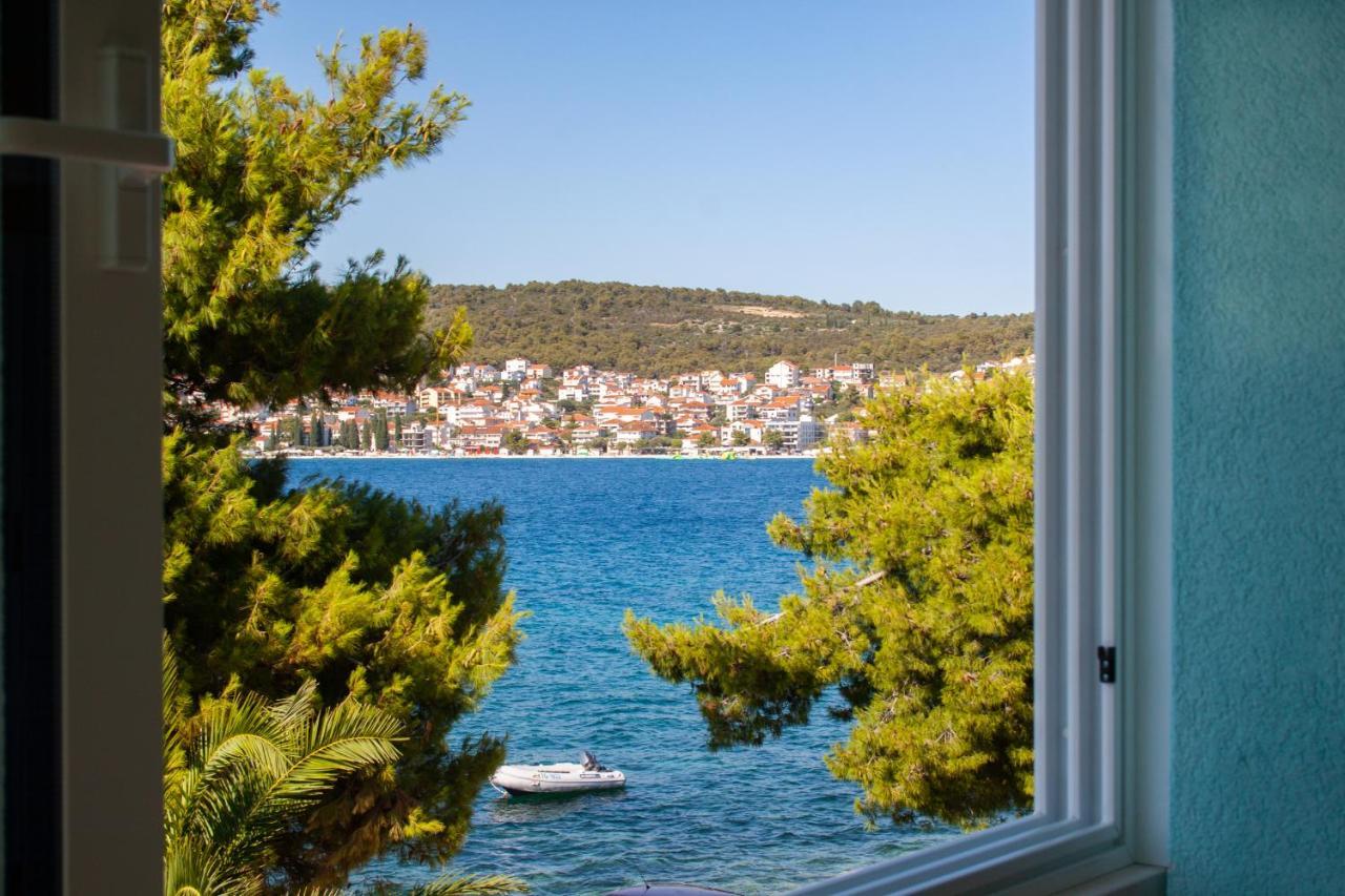 Marcel Apartment Mit Meerblick Трогир Екстериор снимка